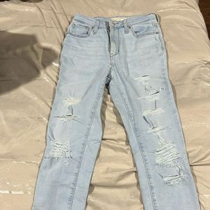 Blue levi high rise skinny jeans
